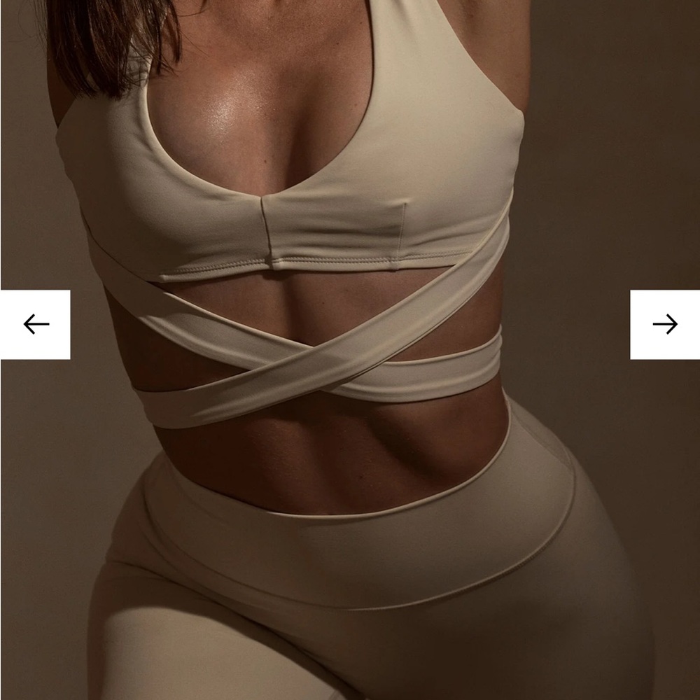 Monday Swimwear Cream Cross-Strap Sports Bra in M and Leggings in S